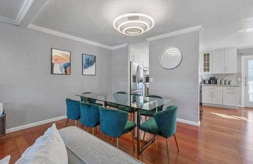 Sharp Park House | Marbella Lane - Buckingham Place Laundry P