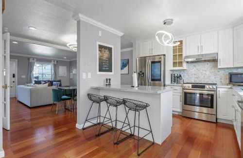 Sharp Park House | @ Marbella Lane - Buckingham Place Laundry + P