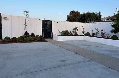 Ontario House | @Marbella lane - Exquisite Studio Unit in Ontario
