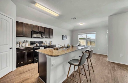 Austin House | Marbella Lane - Polished 3BR Home in Austin TX