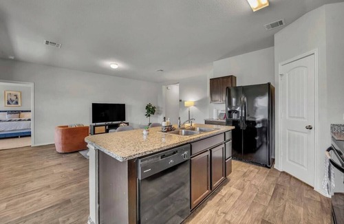 Austin Cottage | Marbella Lane - Polished 3BR Home in Austin TX