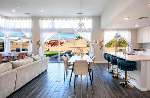 Desert Hot Springs House | #Marbella Lane - Desert Dream Pool Spa & Games