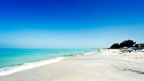 Bradenton Beach Apartment | Marbella Villa 01 - 1715313