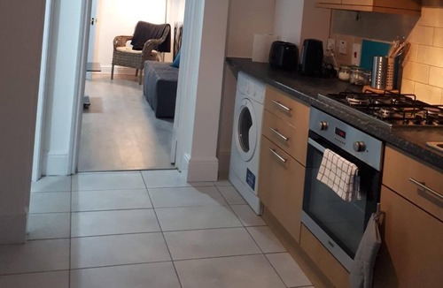 Tooting Apartment | Marble Apartments Broadway Two