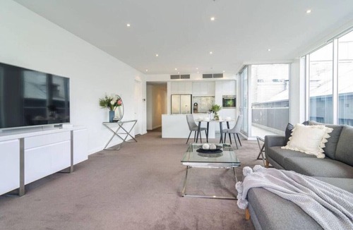 Adelaide Central Business District Apartment | Marble CBD Luxury 2 Bedroom Apt Pool & Parking
