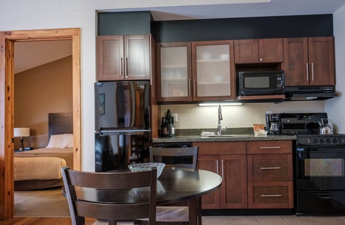 Steady Brook Resort | Marble Inn Resort