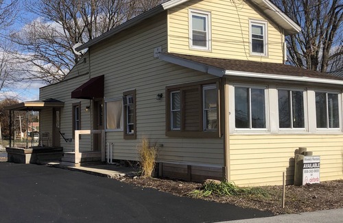 Baldwinsville Apartment | Marble Island South - Village Waterfront with dockage, parking, restaurants .