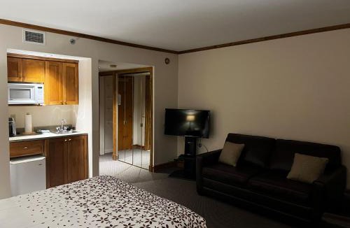 Steady Brook Apartment | Marble Villa