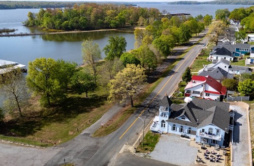 Kuttawa House | Marc`s Museum at Lak · Marc`s Museum at Lake Barkley
