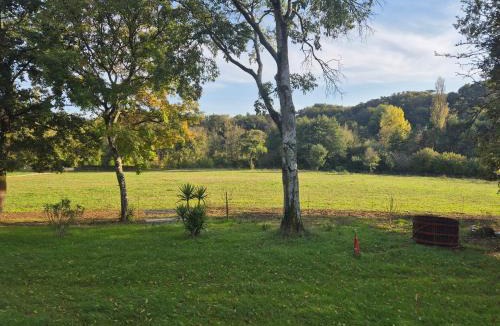 Saint-Benoit Cabin | Marcart, sur le sentier du Miosson Saint Benoit