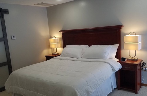 Marceline Hotel | Marceline Mural Motel