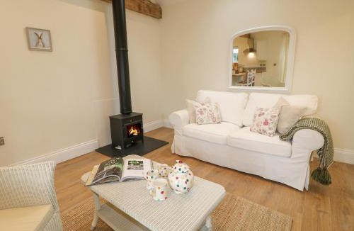 Dalbury Lees House | March Hare