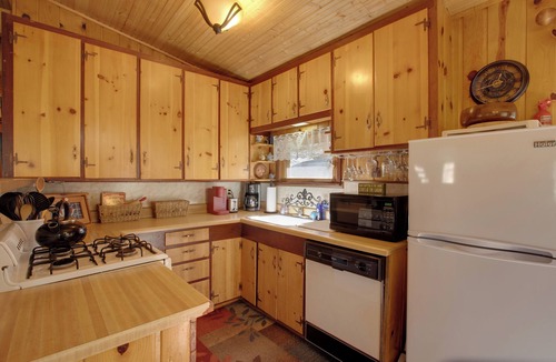 Woodland Park Cabin | March special new lower nightly rates.