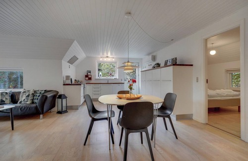 Henne House | Maren's Hus - Three Bedroom House, Sleeps 5