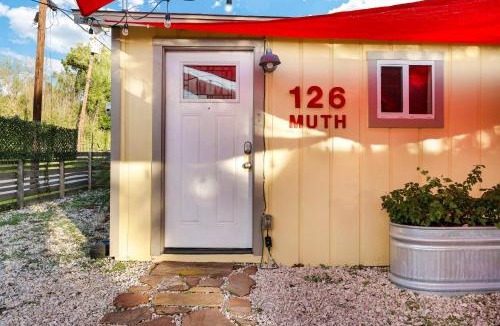 Government Hill House | Marfa - A Birdy Vacation Rental