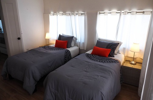 Marfa House | Marfa House El Balcon, in the heart of Marfa with direct balcony access