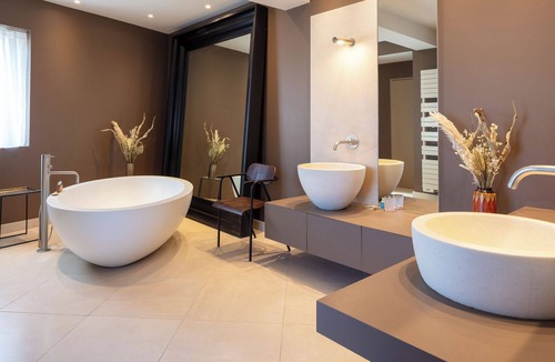 Nimes City Centre Hotel | Margaret - Hôtel Chouleur