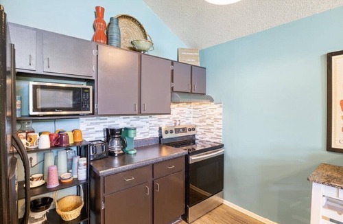 Osage Beach House | Margaritaville Family House Next to Pool
