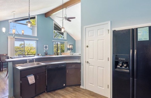 Osage Beach House | Margaritaville Family House Next to Pool