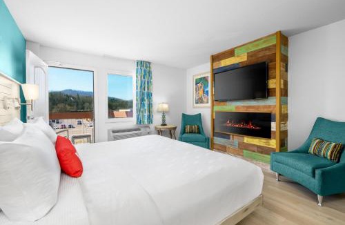 Pigeon Forge Hotel | Margaritaville Island Inn