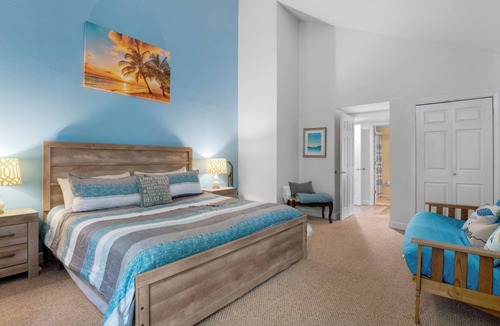 Osage Beach House | Margaritaville Lakefront | Sleeps 16 | Resort Pools/Budget-friendly big group getaway