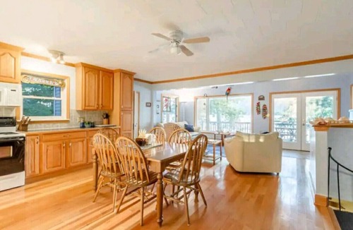 Honeoye Cottage | Margaritaville Way on Honeoye Lake