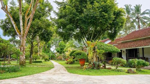 Kalibaru Hotel | Margo Utomo Eco Resort