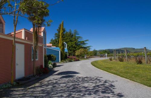 Martinborough Hotel | Margrain Vineyard Villas