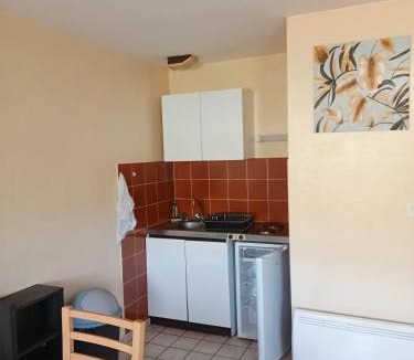 Massiac Apartment | MARGUERITE