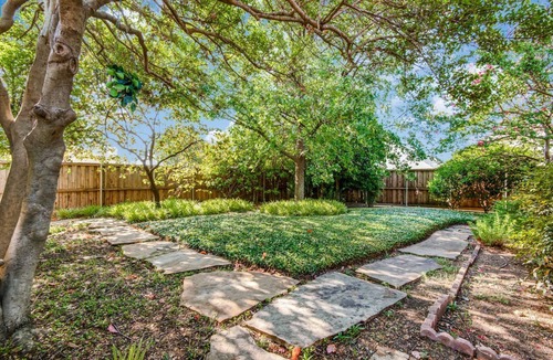 Carrollton House | Maria's Secret Garden