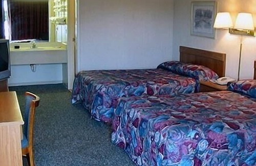 Scottsburg Hotel | Mariann Travel Inn Scottsburg