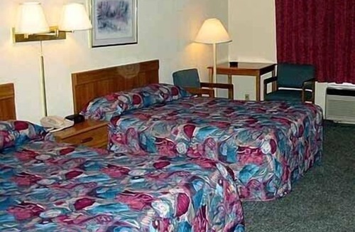Scottsburg Hotel | Mariann Travel Inn Scottsburg