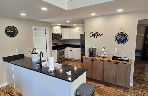 New Ipswich House | Marians Place Mountain Lake Escape!