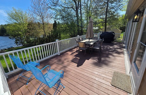 New Ipswich House | Marians Place Mountain Lake Escape!