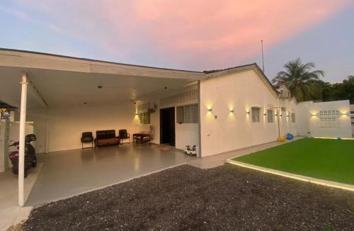 Senawang House | MARIDA HOMESTAY 2 moslim only