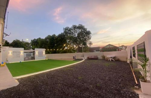 Senawang House | MARIDA HOMESTAY 2 moslim only