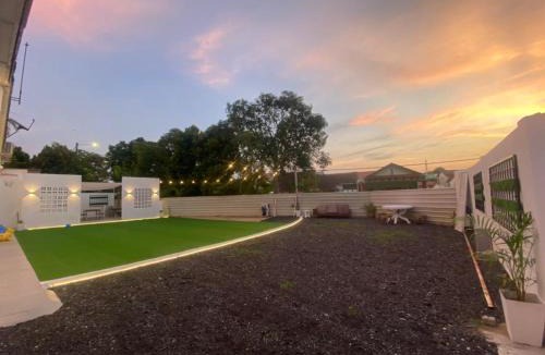 Senawang House | MARIDA HOMESTAY 2 moslim only