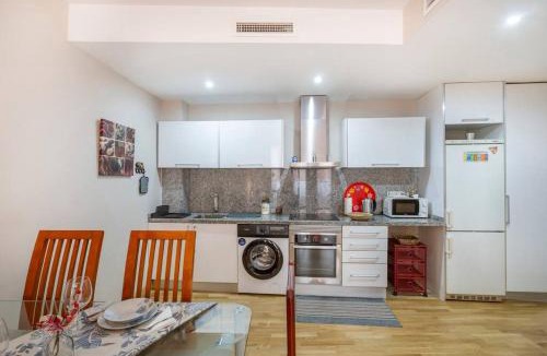 San Anton Apartment | Marieta Apartment by The Castle with AC