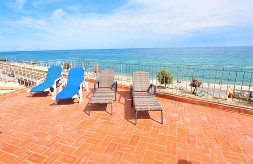 Masnou Apartment | MARILU SEAVIEW & BEACH - apartment, 5 bedrooms, 2 bathrooms, sun terrace