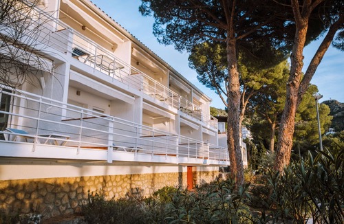 Almadraba-Canyelles Apartment | Marina 2 - One Bedroom Apartment, Sleeps 4