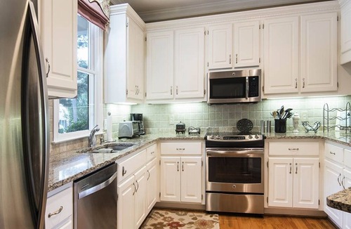 Greensboro House | Marina Cottage @ Reynolds On Lake Oconee inside & near Ritz Carlton