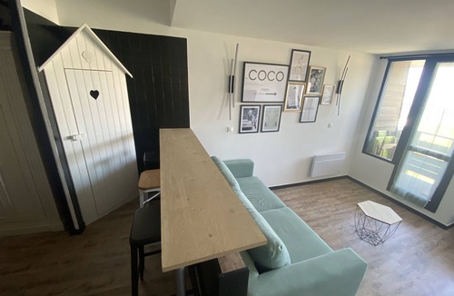 Deauville Apartment | Marina de Deauville, Cosy Home, panoramic sea view