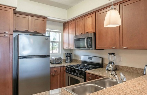 Del Rey Apartment | Marina Del Rey Getaway - Close To Venice Beach