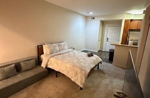 Del Rey Apartment | Marina Del Rey Getaway - Close To Venice Beach