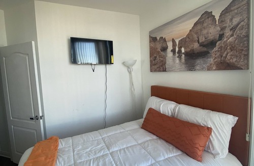 Del Rey Apartment | Marina Delight