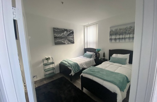 Del Rey Apartment | Marina Delight
