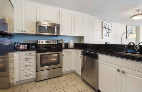 Marina Peninsula Apartment | Marina Edge, Bright 1BD 1BA Condo By The Beach.