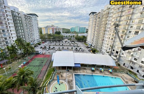 Baharu Apartment | Marina GuestHome Pool View