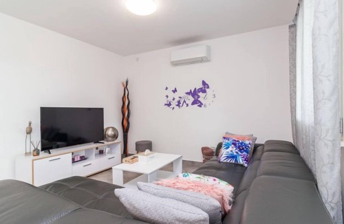 Vinez House | Marina (LBN411) by Interhome