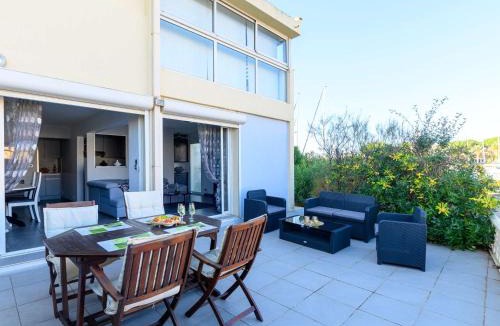 Cap d'Agde Apartment | Marina lumineuse avec terrasses et plage privée à Cap d'Agde - FR-1-387-181